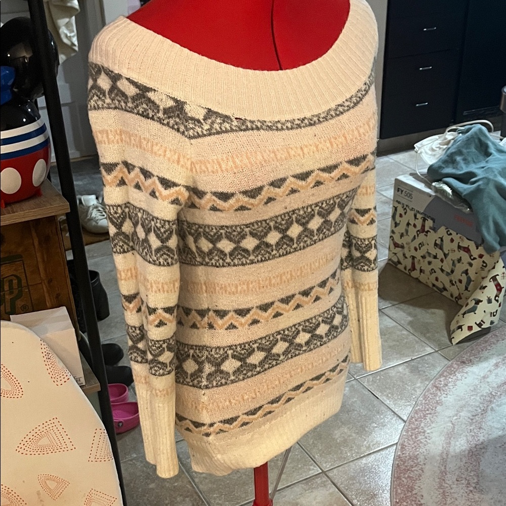 Kismet Off-the-Shoulder Sweater - Cream and Gray
